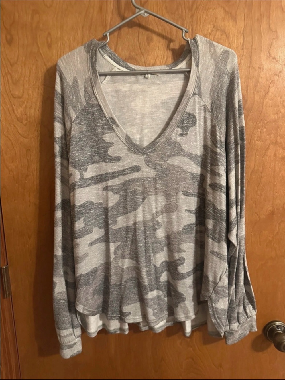 Z Supply Gray Camo V-Neck Long Sleeve Top